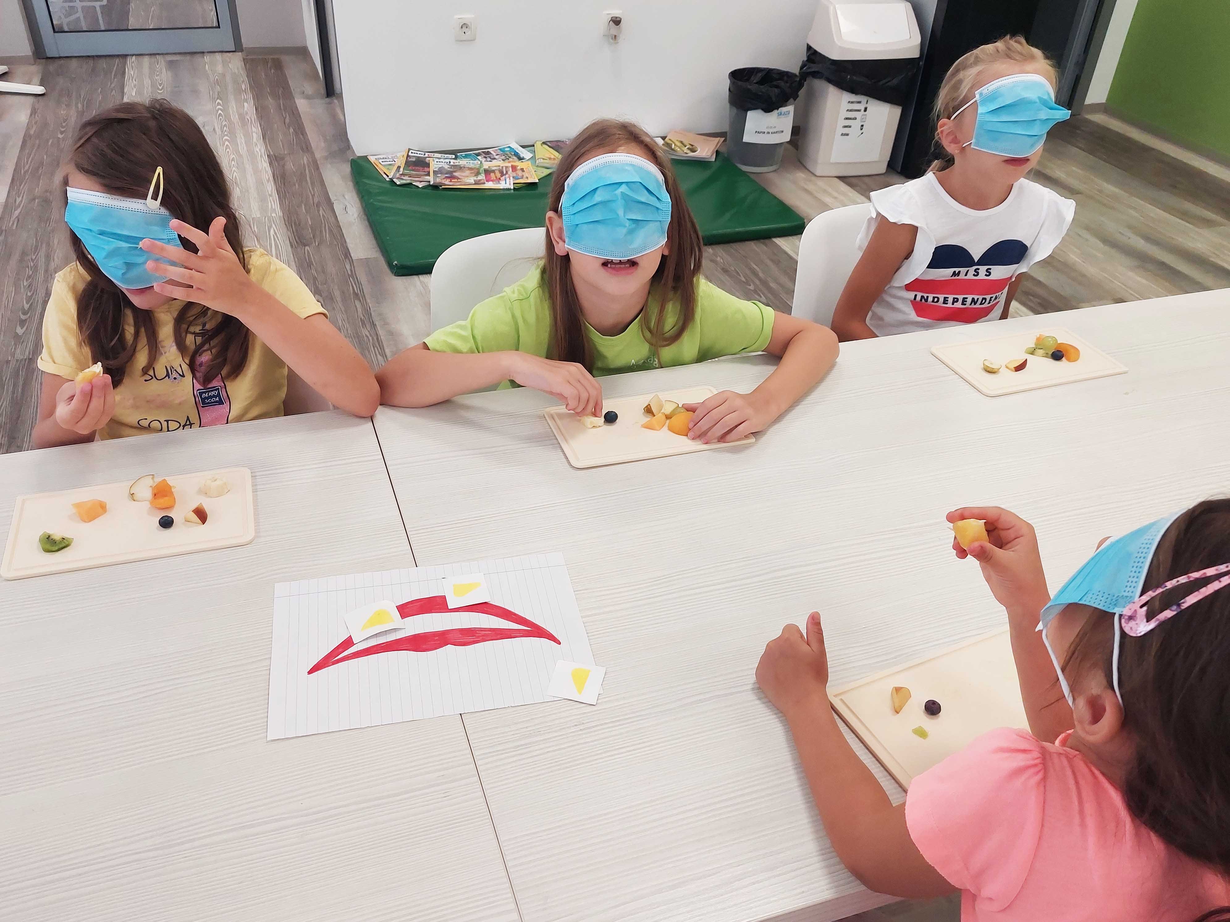 The kids had a workshop on smelling, tasting and touching food