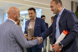 Creating growth and new success stories with business partners 