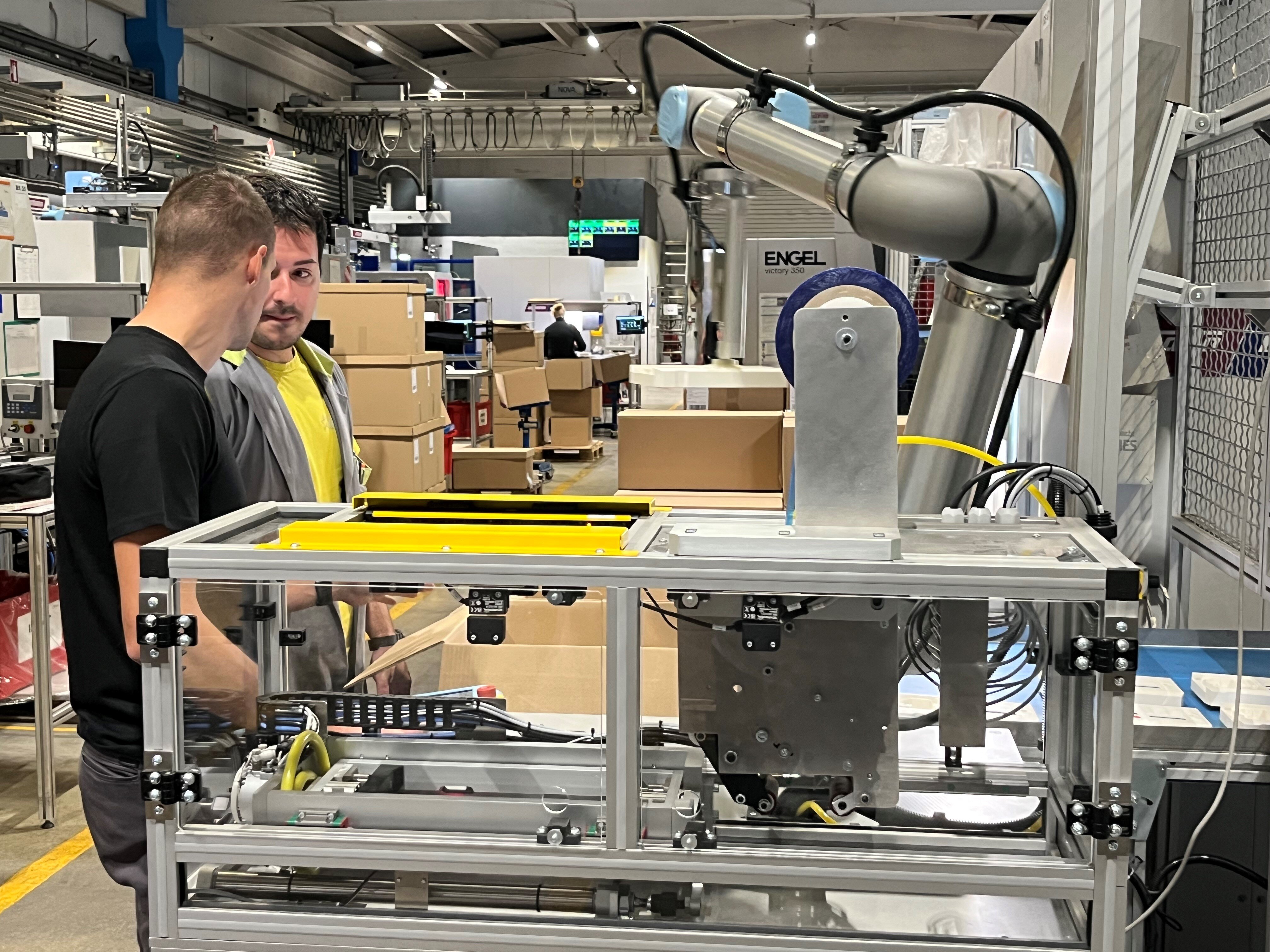 Kolaborativni robot-1